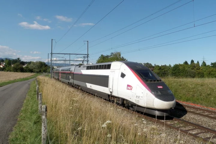 Le train de nuit émet moins de CO2 que le TGV