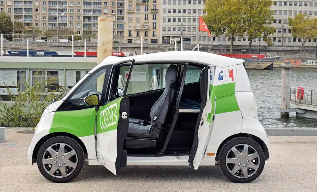 Découvrez et testez la Weez : un véhicule électrique innovant en Drôme !